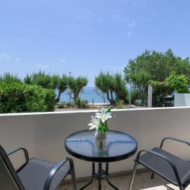 Sole e Mare A2 Beachfront Sea View Apartment
