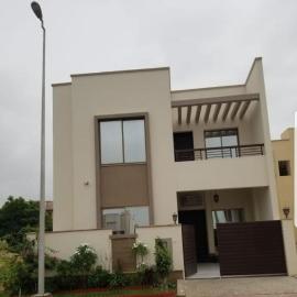 Bahria town karachi villa, hotel in Karachi