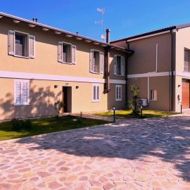 Villa Iris, hotel in Imola