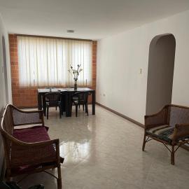 Apartamento sambil valencia con agua de pozo y wifi de 500 mb, hotel Naguanaguában