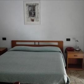 hotel mira