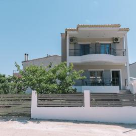 GMhouse โรงแรมในเปร์ดีกา
