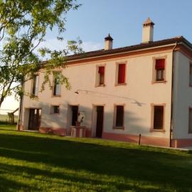 Antico Casale dei Sogni agriturismo, хотел в Луго