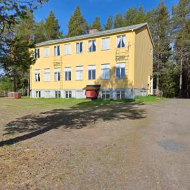 Skolan - Boende Vindelälven, hótel í Gargnäs