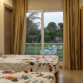 Chauhan Farms, hotel in Jāmb