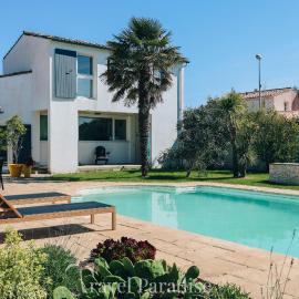 Villa Aurora, hotel a Les Portes