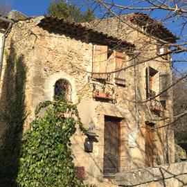 Var Village House, hotell i Salernes
