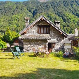 Ceppo Morelli में, होटल Chalet Il Nido