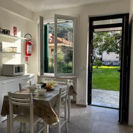 Casa Giorgia by Holiday World, hôtel à Toirano
