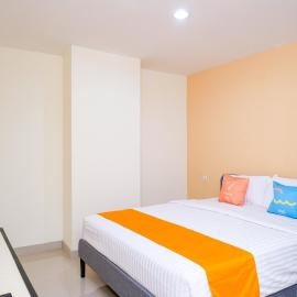 Sans Hotel Mataram Malioboro, hotel in Yogyakarta
