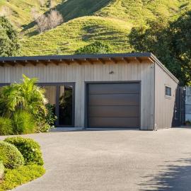 120m to Wainui Beach - Modern Coastal Unit