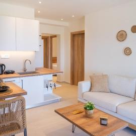 Aluna Boutique Suites, hotelli Vasilikosissa