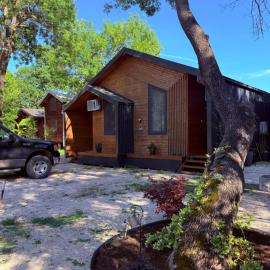 Ada Beach House II Guest House with seaview – hotel w Ulcinju