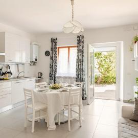 I Due Gelsi Appartamento White, Hotel in Monte San Giusto