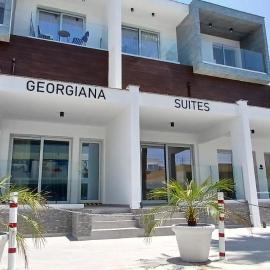 Georgiana Suites、ラルナカのホテル