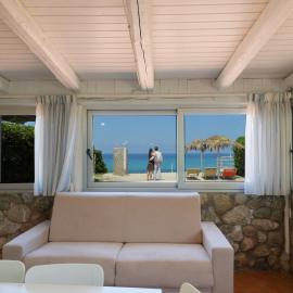 Marinella Beach Apartments - On The Beach - Private Free Parking, hotel di Capo Vaticano