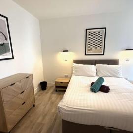 Luxury 1 bed - 6 Queen Street Abingdon - Centrally located parking subject to availability