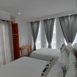 Ola De Baler Hotel，巴萊爾的飯店