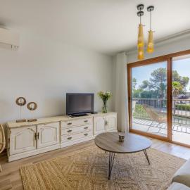 Apartment Long Beach by SunVillas Mallorca, hotel in Alcudia