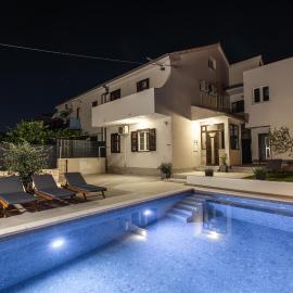 Poolhouse Domus, hotel v destinaci Solin