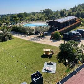 Agriturismo La Rondinella, hotel v destinaci Dozza