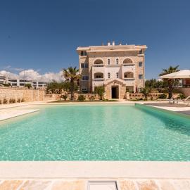 Exclusive Chateau Dabo Luxury Pool Apartments, Novalja, viešbutis Novaljoje