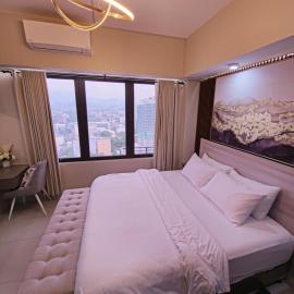 Luxury King Bed Studio in Midtown Cebu