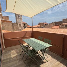 Duplex pour 2 à 6 personnes avec terrasse en plein cœur de la citadelle de Bonifacio