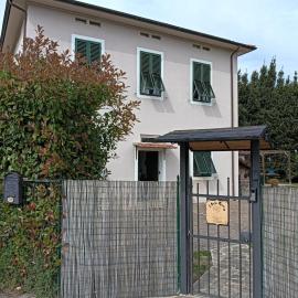 L'Acero Rosso, hotel u Lucci