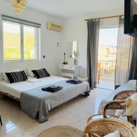 Giorgos concept suites AGAPI, hotel in Edipsos
