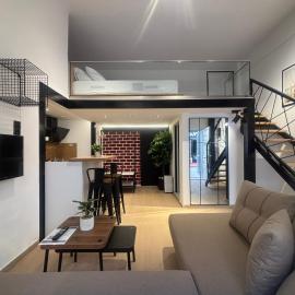 Astera Luxury Loft by Horizon Homes、オフリニオンのホテル