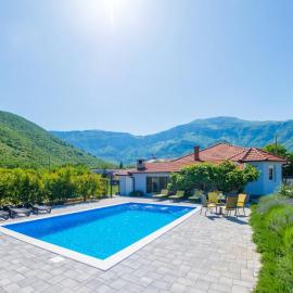 Villa Nirvana