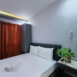 Unit 5 - Cabanatuan City's Best Bed and Breakfast Place، فندق في كاباناتوان