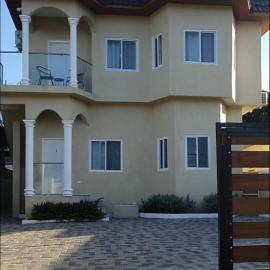 Sorina's Apartments, hotel i Ocho Rios
