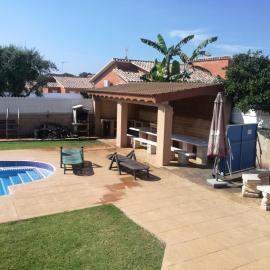 casa con piscina Comarruga, hotel a Coma-ruga