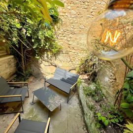 Le St-Hilaire, House in the city center with patio with parking