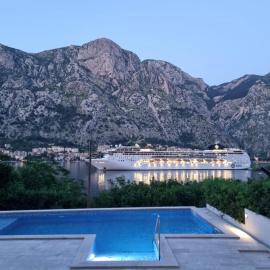 Studio apartment with heated pool