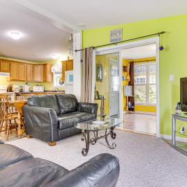 1 Mi to Beach: Cottage w/ Pool Access in Wells, hotel in Wells