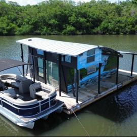 The Burrow-a floating cabin, viešbutis mieste Grant Farm Island