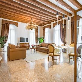 San Teodoro Palace - Luxury Apartments