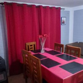 Casa en villa la cantera, hotel in El Cerrillo