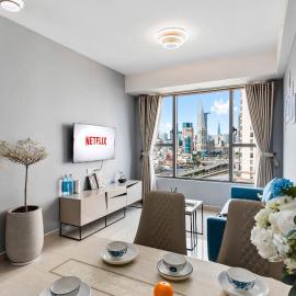 Refined Saigon - Rivergate Aparment - Free Pool, Free Internet SIM for 3 nights, Free Pick Up for 5 nights, hotel in Ho Chi Minh City