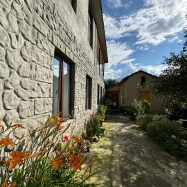 Guest house-Lile, hotel a Mestia