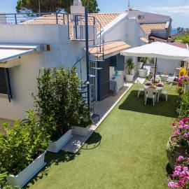 Villetta Fronte Mare con Giardino Privato, Hotel in Fontane Bianche
