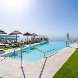 Vista Verde - Bayview Hills Luxury Resort with free padel & spa, hotel in Torrox