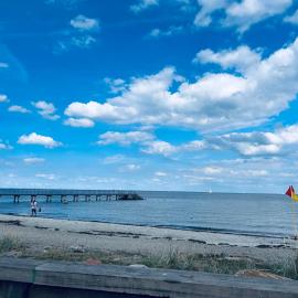 Seaview and swimming、ヘレルプのホテル