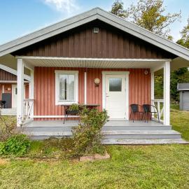 2 Bedroom Lovely Home In Byxelkrok