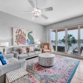Harborview Grande Unit 207