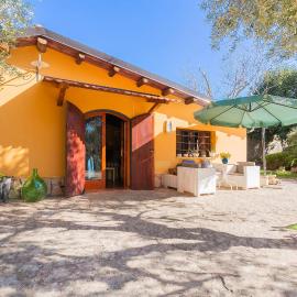 Aspromonte Yellow House