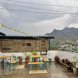 Khachats Toun Heritage, hotel in Meghri